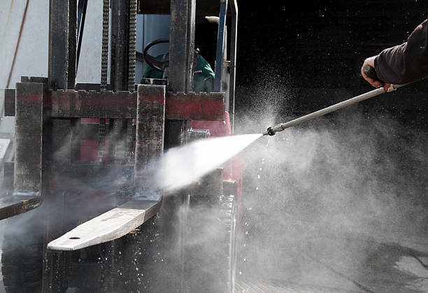 Best Parking Lot and Garage Cleaning  in Chebanse, IL